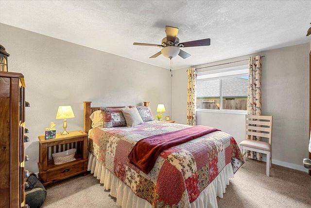 2213 Westfall Circle, Medford, OR 97504