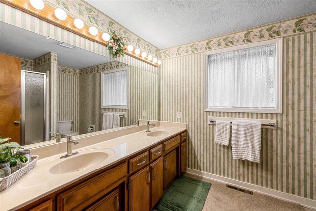 2213 Westfall Circle, Medford, OR 97504