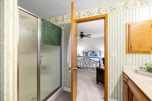 2213 Westfall Circle, Medford, OR 97504