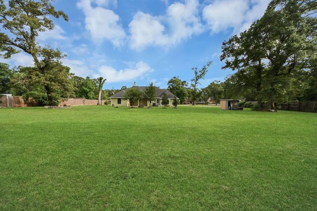 25761 Morgan Cemetery Road, Cleveland, TX 77328