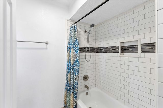 27407 Afton Way, Huffman, TX 77336