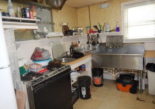 354 Tiogue Avenue, Coventry, RI 02816