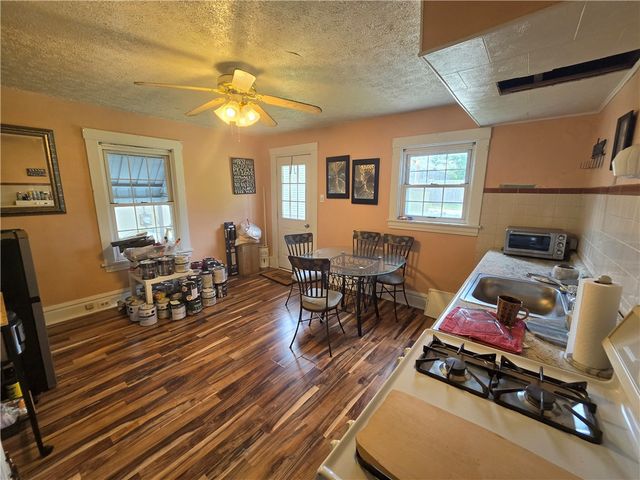 125 Bertha Avenue, Donora, PA 15033