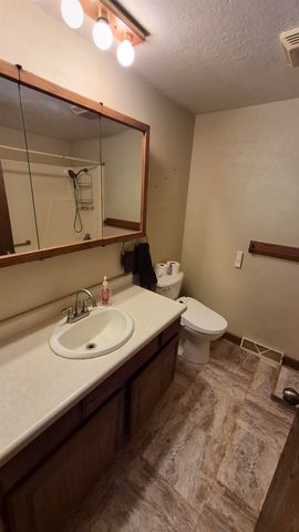 4901 35th Ave SE, Minot, ND 58701