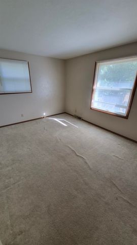 4901 35th Ave SE, Minot, ND 58701
