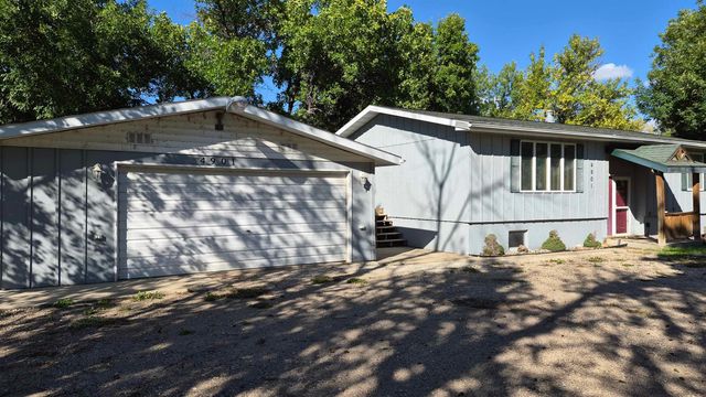 4901 35th Ave SE, Minot, ND 58701