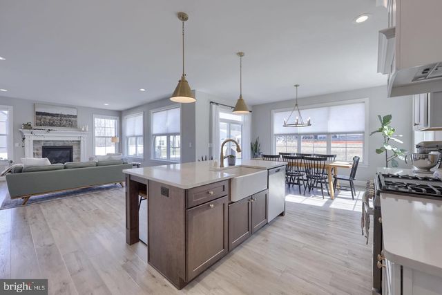 168 FORGE DR, Lebanon, PA 17042