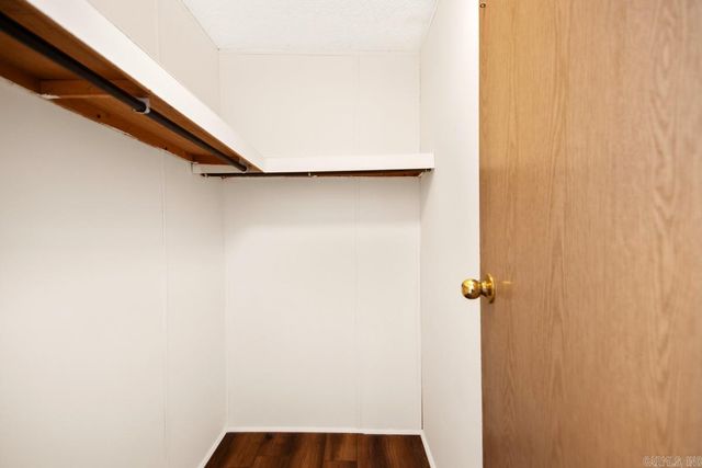 19921 Philis Dr, Hensley, AR 72065