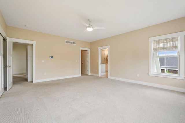 N52W30598 Moraine DRIVE, Hartland, WI 53029