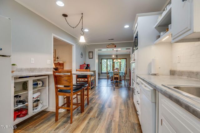 824 Balsam Circle, Erwin, TN 37650