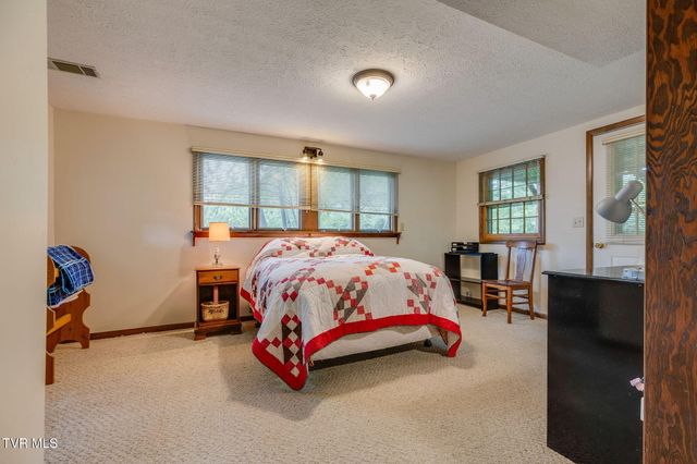 824 Balsam Circle, Erwin, TN 37650