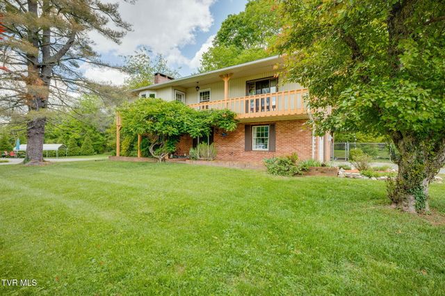 824 Balsam Circle, Erwin, TN 37650