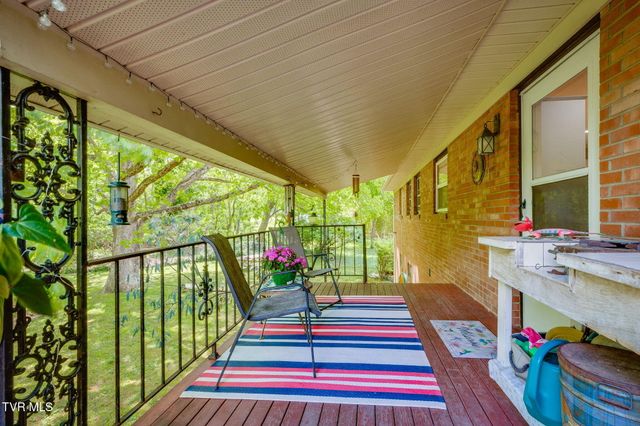 824 Balsam Circle, Erwin, TN 37650