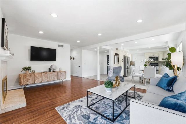 6051 Kimberly Drive, Huntington Beach, CA 92647