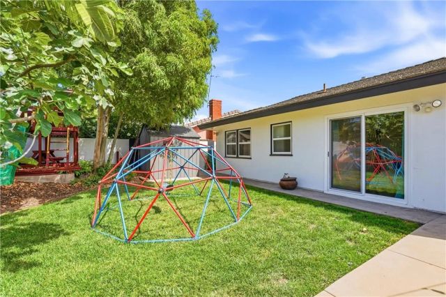 6051 Kimberly Drive, Huntington Beach, CA 92647