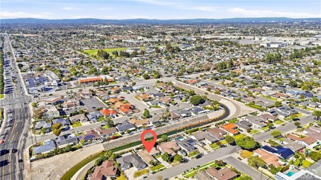 6051 Kimberly Drive, Huntington Beach, CA 92647