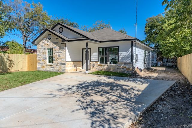 216 S SAN AUGUSTINE AVE, San Antonio, TX 78237