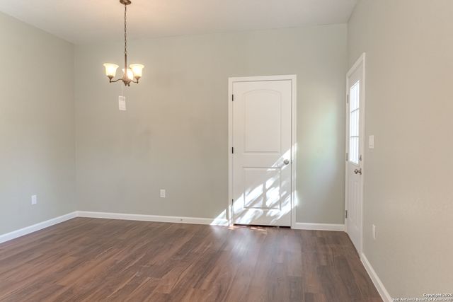 216 S SAN AUGUSTINE AVE, San Antonio, TX 78237