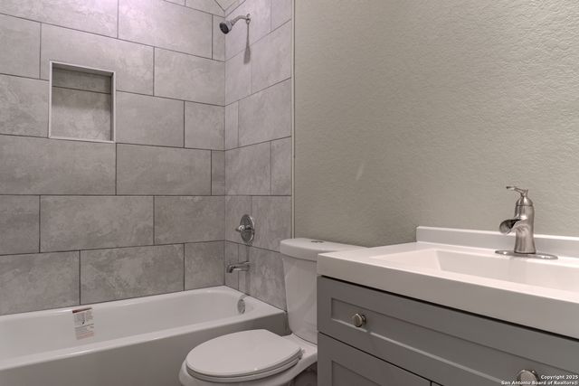 216 S SAN AUGUSTINE AVE, San Antonio, TX 78237