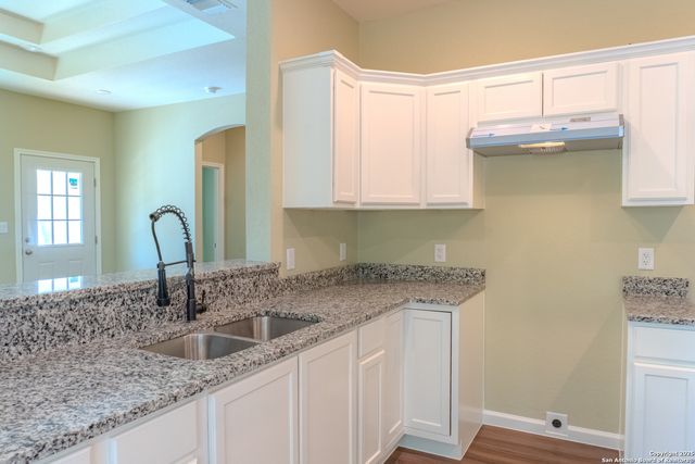 216 S SAN AUGUSTINE AVE, San Antonio, TX 78237
