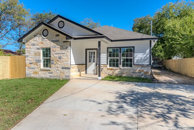 216 S SAN AUGUSTINE AVE, San Antonio, TX 78237