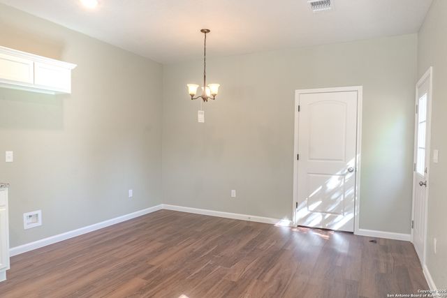 216 S SAN AUGUSTINE AVE, San Antonio, TX 78237