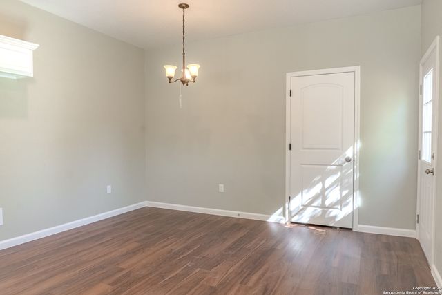 216 S SAN AUGUSTINE AVE, San Antonio, TX 78237