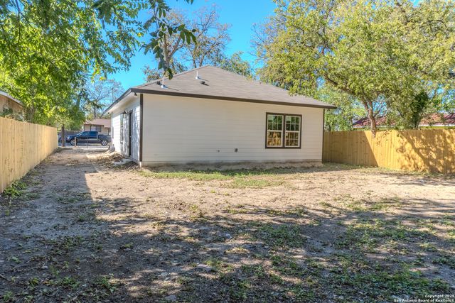 216 S SAN AUGUSTINE AVE, San Antonio, TX 78237