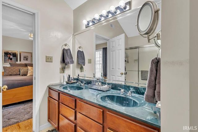 3244 S Southern Oaks Drive, Bloomington, IN 47401