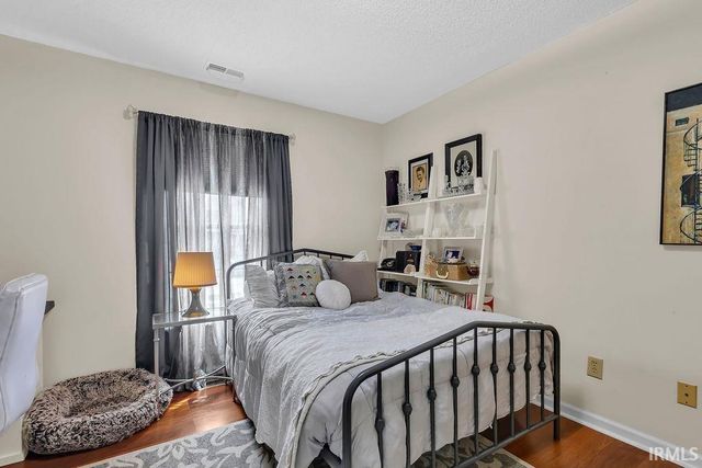 3244 S Southern Oaks Drive, Bloomington, IN 47401
