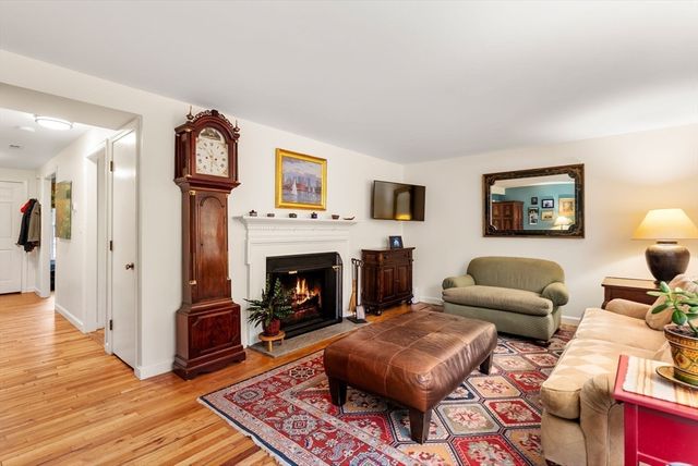 21 Jericho Road 21, Weston, MA 02493