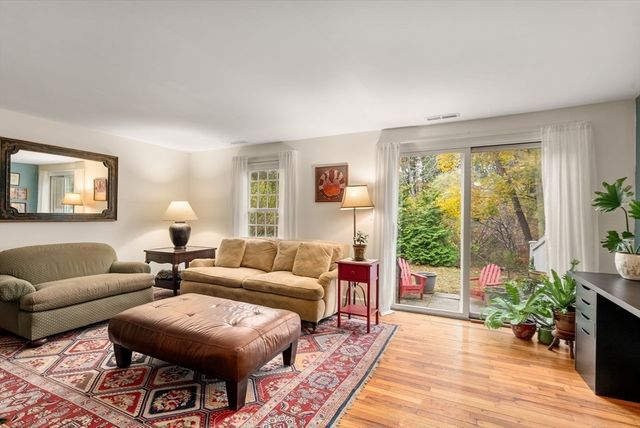 21 Jericho Road 21, Weston, MA 02493