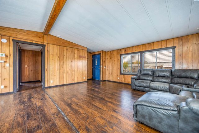 6806 James Street, West Richland, WA 99353