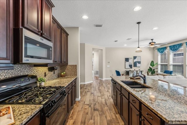 126 BAYOU BEND ROAD, Groveland, FL 34736