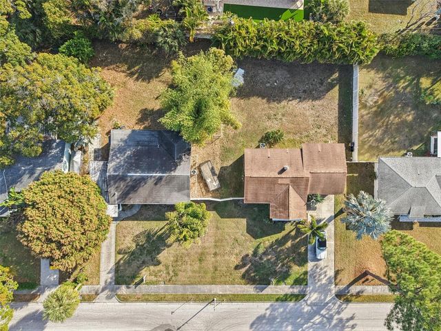 1015 VARONA STREET, Belleair, FL 33756