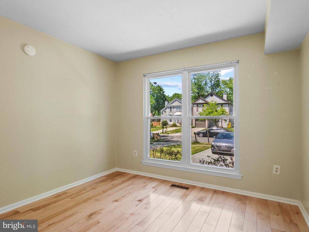 Image 10 of property listing at 3511 ESQUILIN TER, Bowie, MD 20716