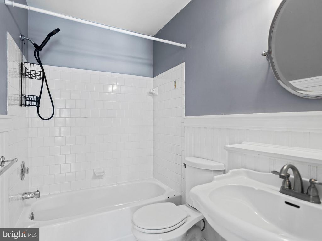 Image 12 of property listing at 3511 ESQUILIN TER, Bowie, MD 20716