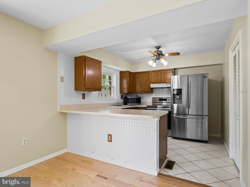 Image 6 of property listing at 3511 ESQUILIN TER, Bowie, MD 20716