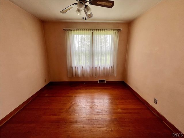 7207 Coleman Mills Rd, Rome, NY 13440
