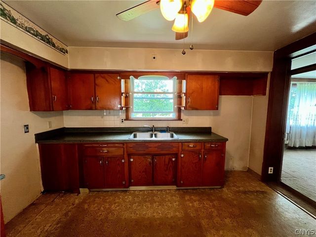 7207 Coleman Mills Rd, Rome, NY 13440