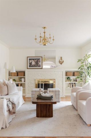 1908 Dorchester Drive, Nichols Hills, OK 73120