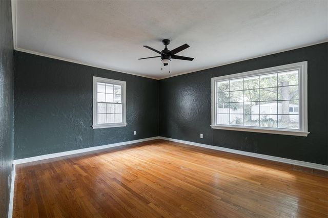 1908 Dorchester Drive, Nichols Hills, OK 73120