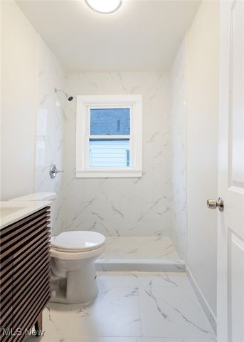 20 Erskine Avenue, Youngstown, OH 44512