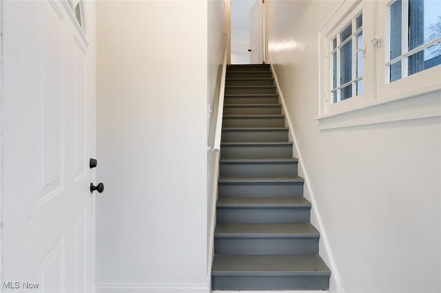 20 Erskine Avenue, Youngstown, OH 44512