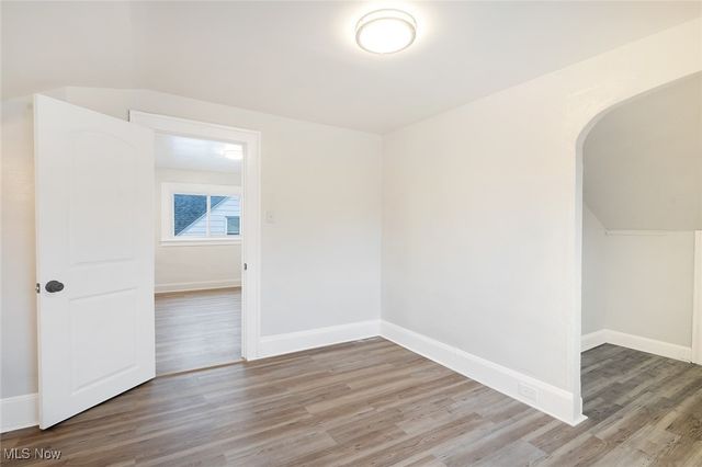 20 Erskine Avenue, Youngstown, OH 44512