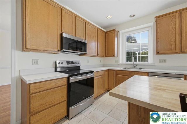 2362 Cross Creek Road, Lower Macungie Twp, PA 18062