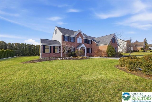 2362 Cross Creek Road, Lower Macungie Twp, PA 18062