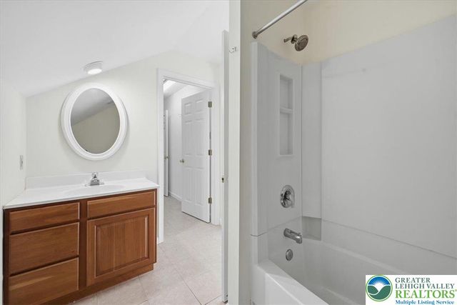 2362 Cross Creek Road, Lower Macungie Twp, PA 18062