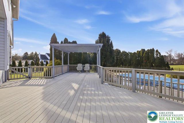 2362 Cross Creek Road, Lower Macungie Twp, PA 18062