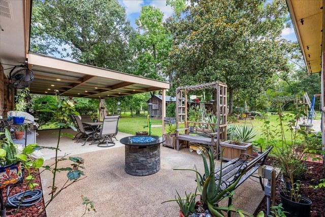 749 County Road 444, Dayton, TX 77535